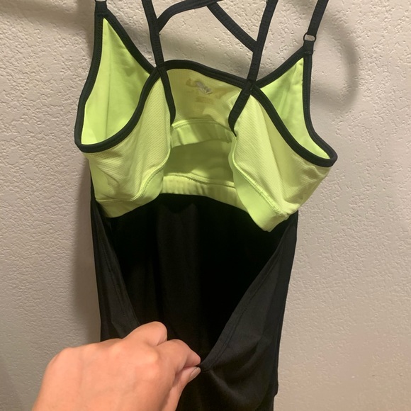 F21 workout/yoga top - Picture 3 of 4